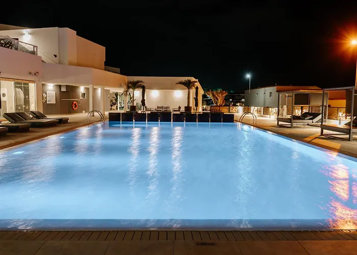 001 Higos Beach Boutique Singular Hotel Residence